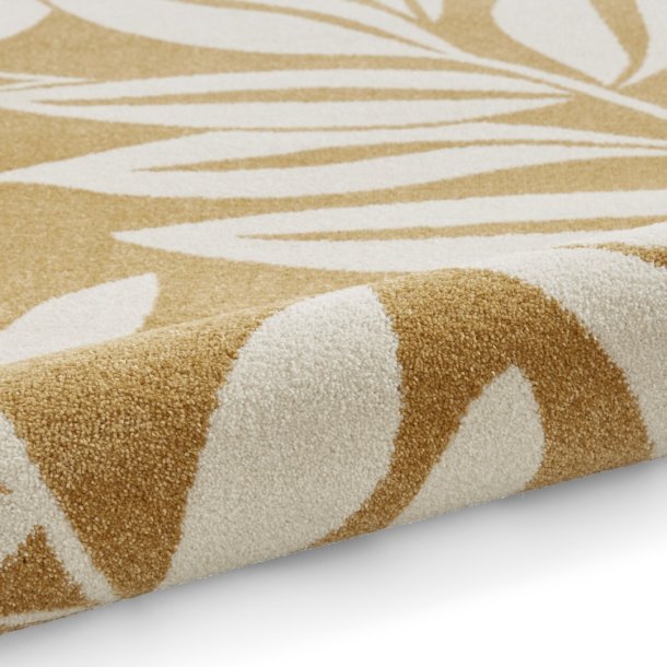 Ochre Sorrel Leaf Rug by Catherine Lansfield - Image 9